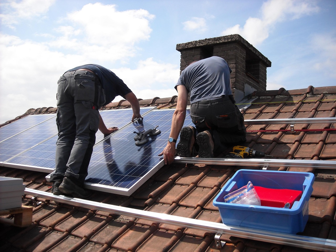 Réfection toiture tuiles écailles à Versailles