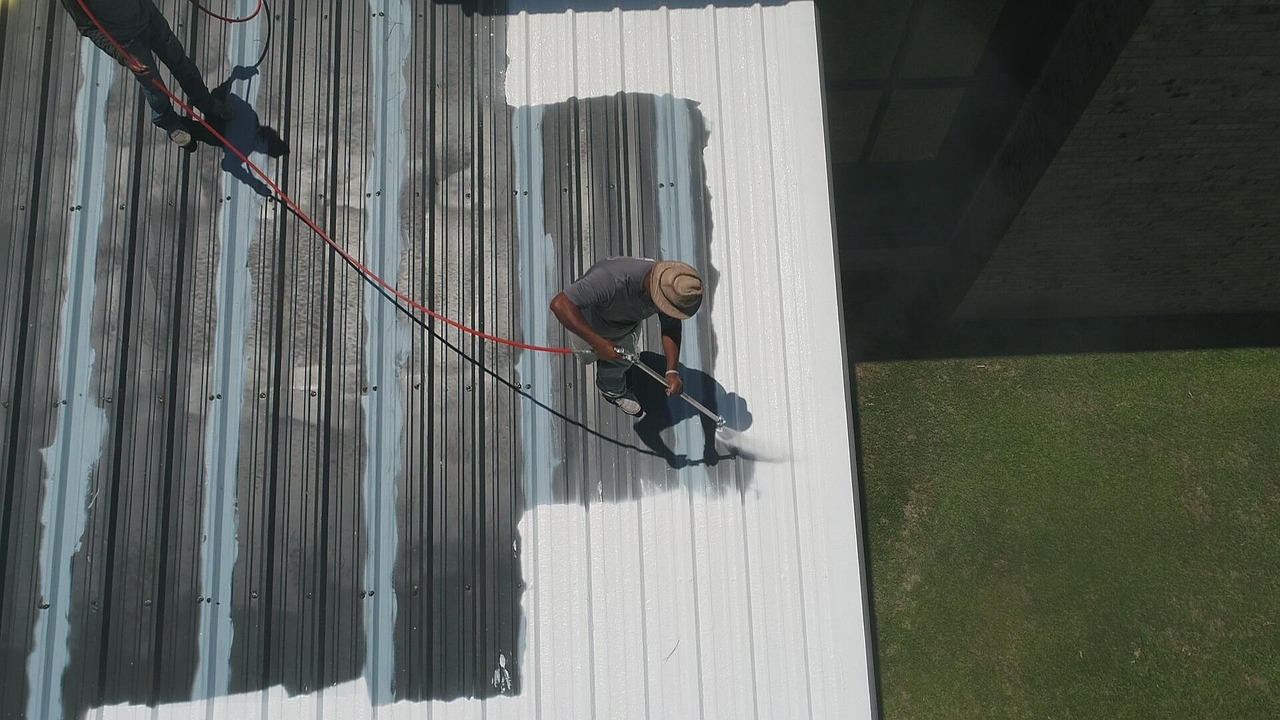 Dépannage d'urgence fuite de toiture et bâchage Versailles